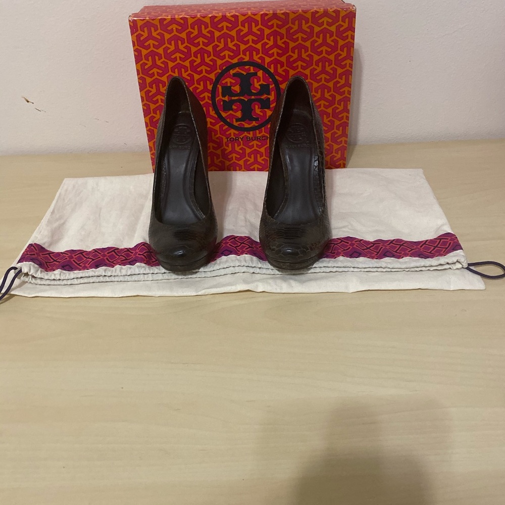 Tory Burch Platform Heels - Picture 2 of 3